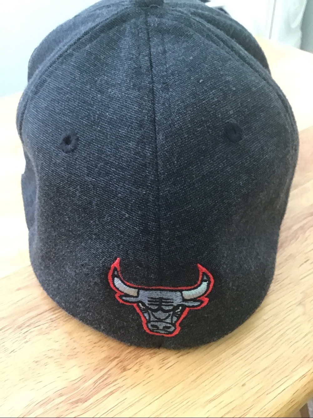 Chicago Bulls NBA Ultra Game Camo Underbill Men's Flex Fit Hat OSFM CB-66 - Picture 2 of 5